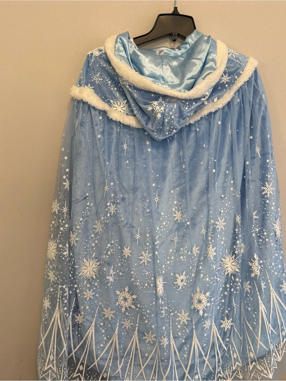 Elsa Like little Girl dress Light Blue Satin-Look cape- little girl size 7